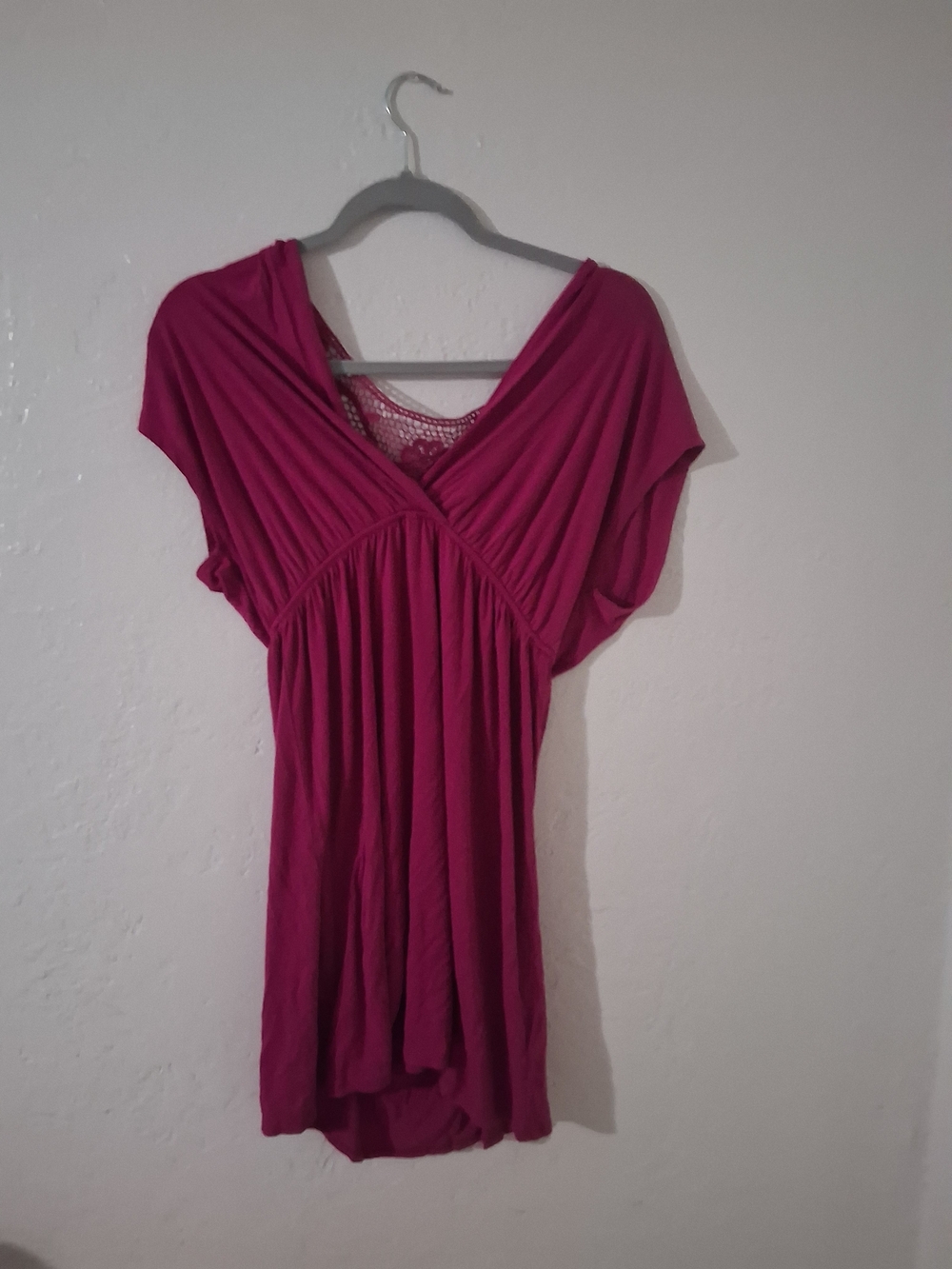 Women's Magenta V-Neck Gathered Tunic Top